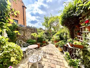 Patio- click for photo gallery